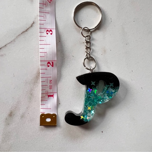 Handmade Initial Keychain | Letter P - Picture 5 of 5